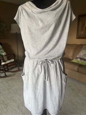 The North Face Heather Light Gray Midi Drawstring Pocket Dress